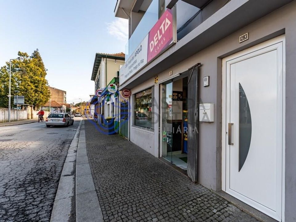 Erhvervsejendom i Maia, Porto - foto 1