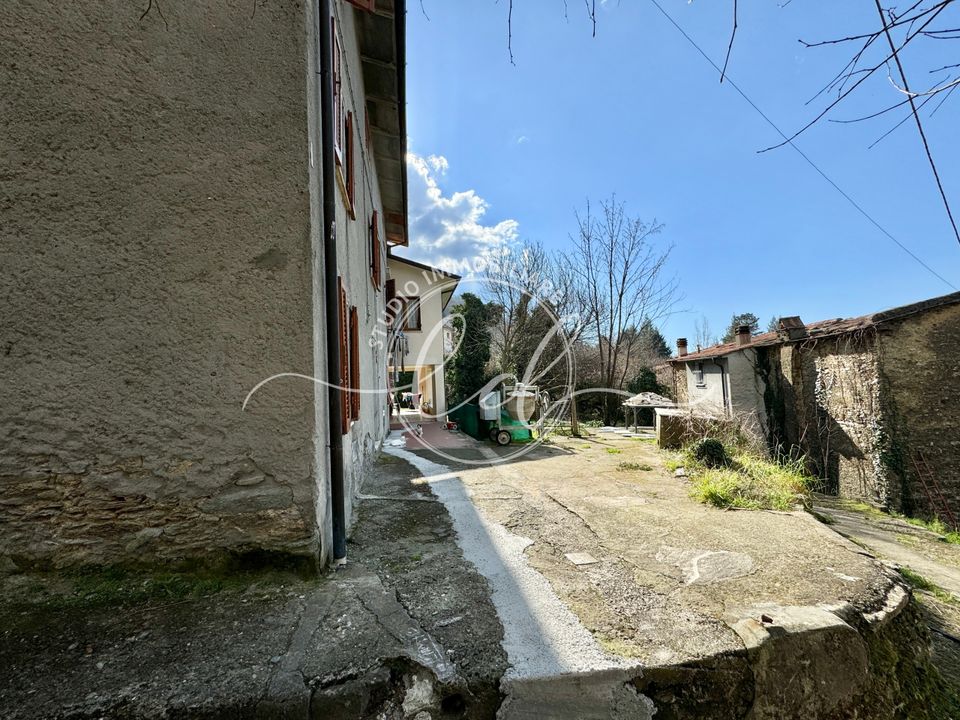 Byhus i Seravezza, Lucca - foto 2