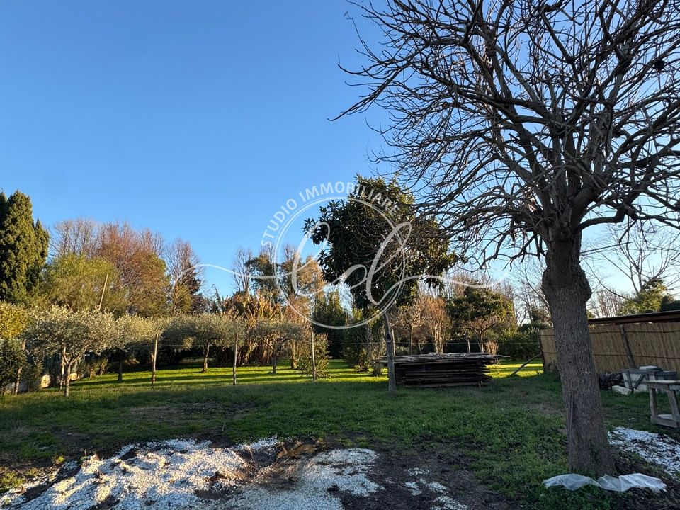 Erhvervsejendom i Pietrasanta, Lucca - foto 1