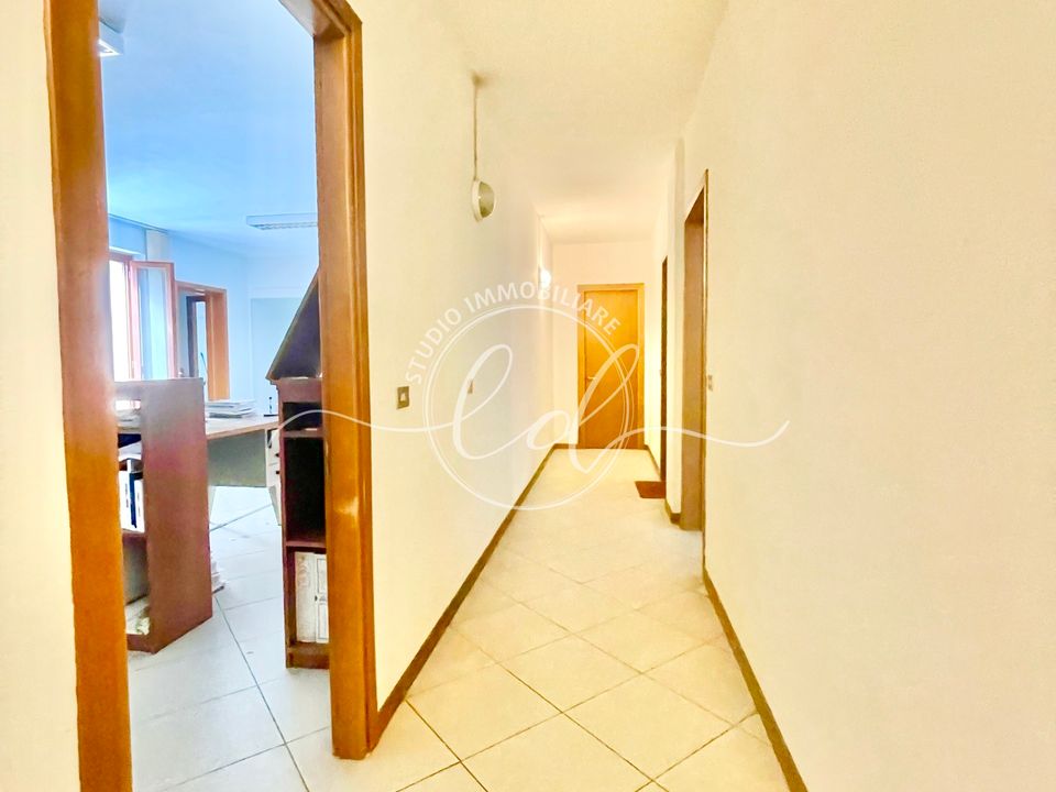 Erhvervsejendom i Montignoso, Massa and Carrara - foto 2