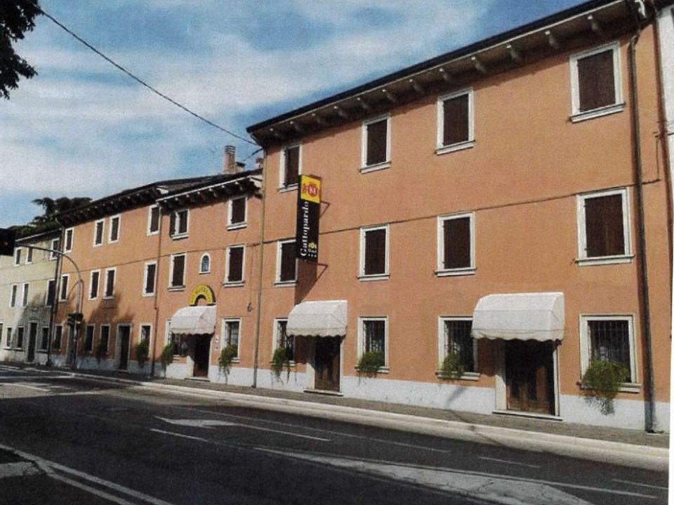 Erhvervsejendom i Villafranca di Verona, Verona - foto 3