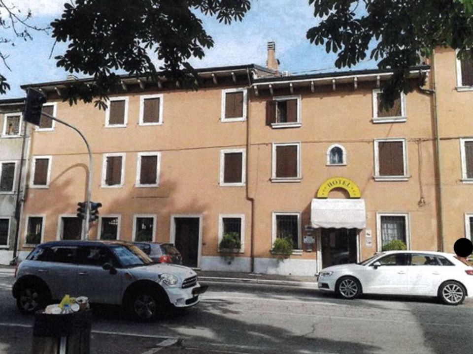 Erhvervsejendom i Villafranca di Verona, Verona - foto 4