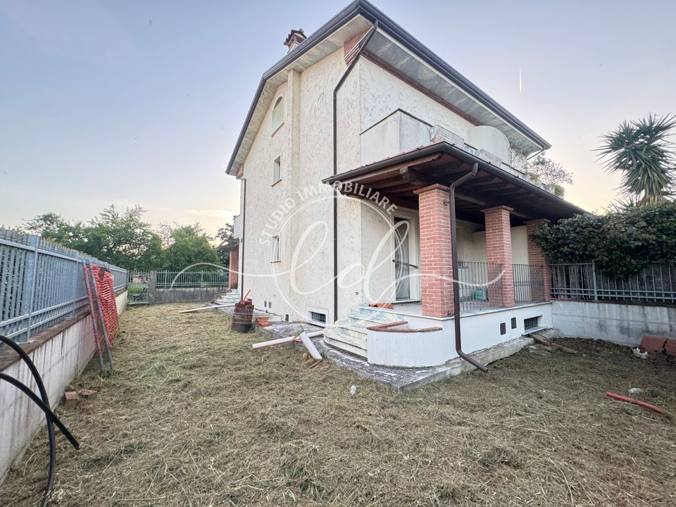 Byhus i Seravezza, Lucca - foto 4