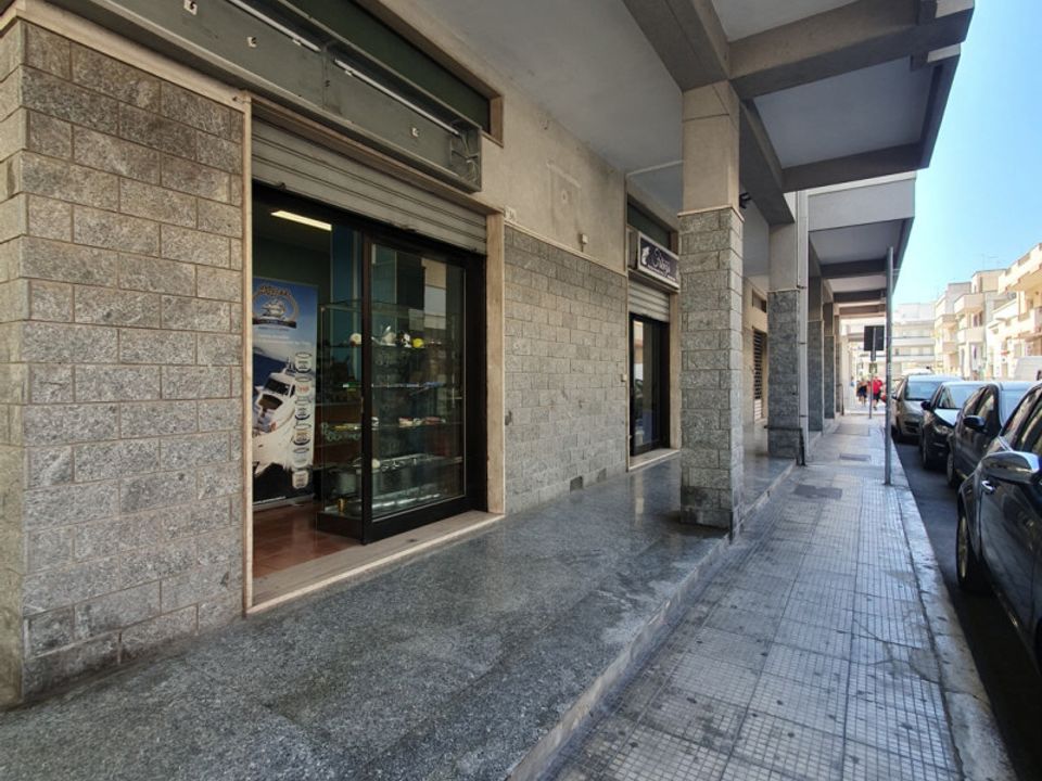 Erhvervsejendom i Gallipoli, Lecce - foto 1