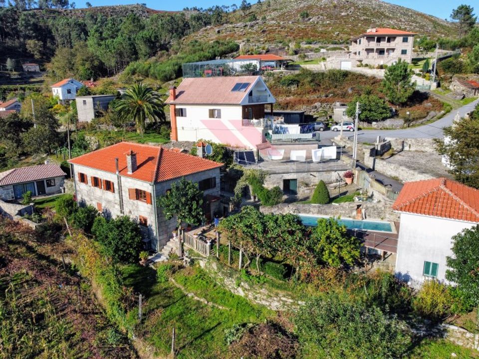 Villa i Arcos de Valdevez, Viana do Castelo - foto 1