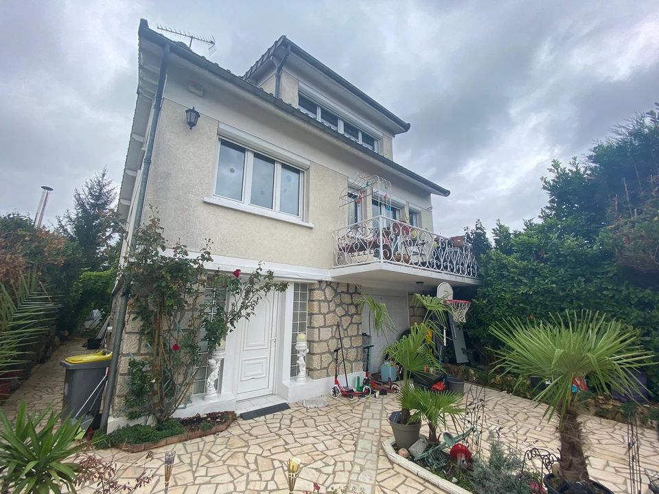 Villa i Ormesson-sur-Marne, Val-de-Marne - foto 1