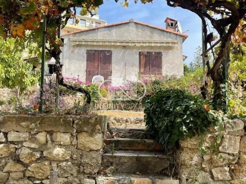 Villa i Antibes, Alpes-Maritimes - foto 1
