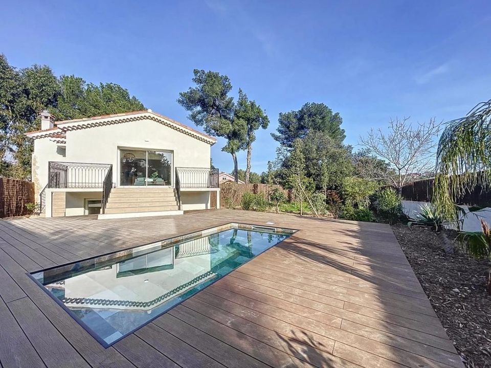 Villa i Antibes, Alpes-Maritimes - foto 1