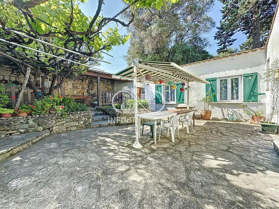 Villa i Antibes, Alpes-Maritimes - foto 1