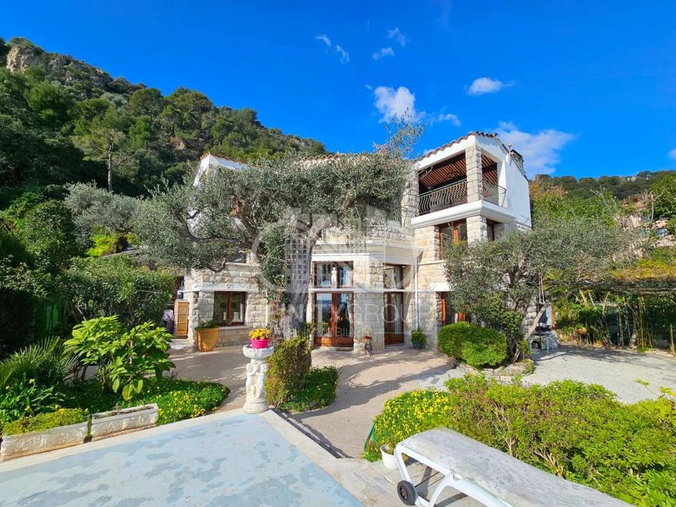 Villa i Villefranche-sur-Mer, Alpes-Maritimes - foto 1