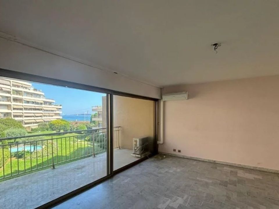 Lejlighed i Cannes-la-Bocca, Alpes-Maritimes - foto 1