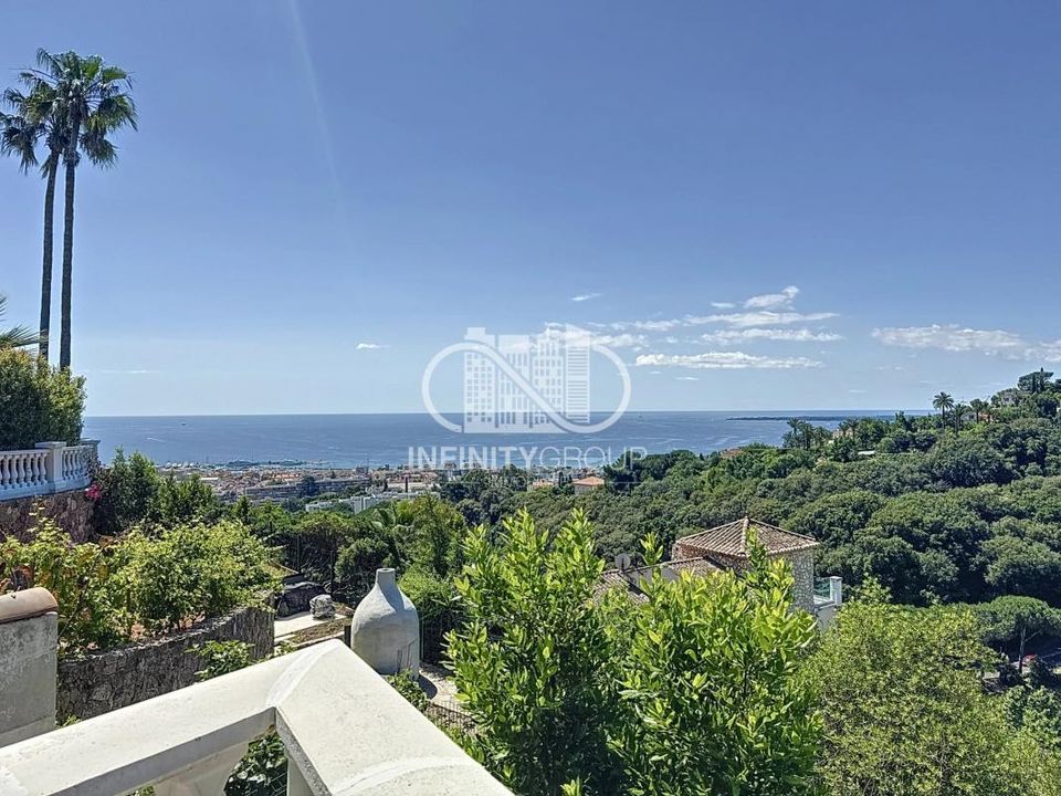 Villa i Golfe-Juan, Alpes-Maritimes - foto 1