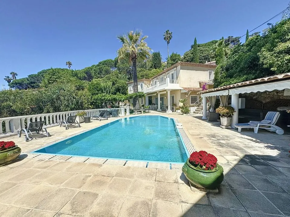 Villa i Golfe-Juan, Alpes-Maritimes - foto 2