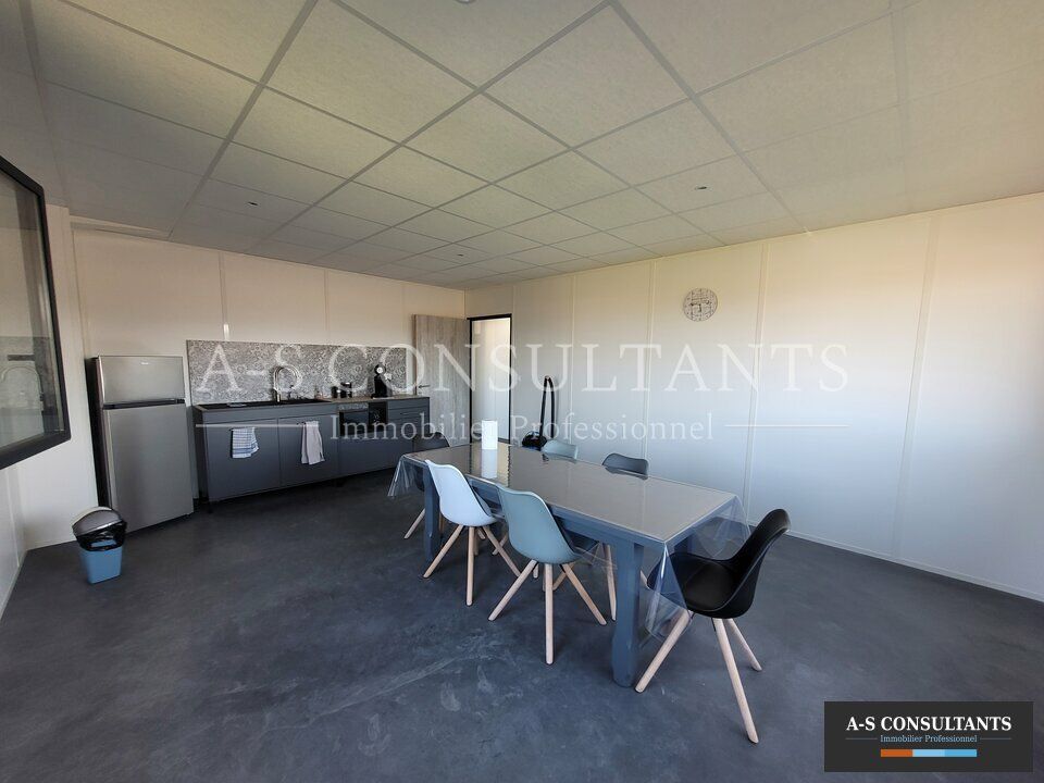 Commercial property in Marcilloles, Isere - photo 4