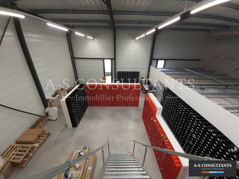 Commercial property in Marcilloles, Isere - photo 3