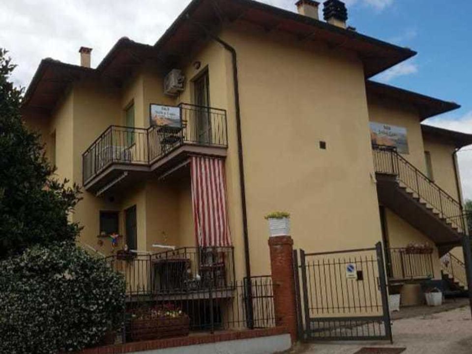 Casa de pueblo en Castiglione del Lago, Perugia - foto 1