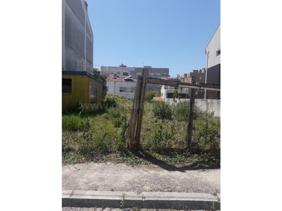Helårsgrund i Santiago de Custoias, Porto - foto 5