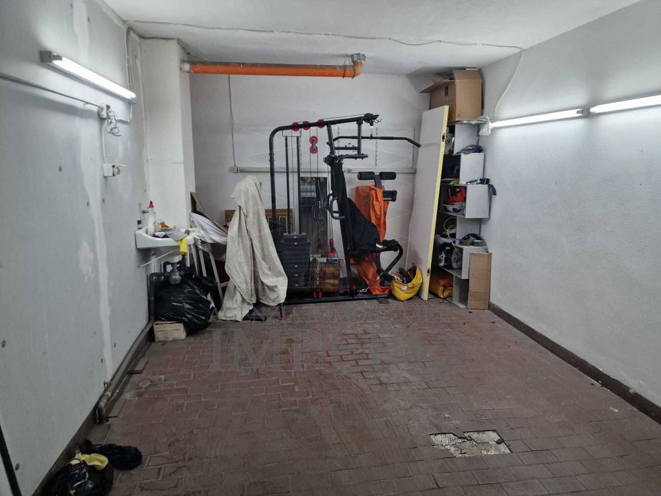 Garage i Ventimiglia, Imperia - foto 1