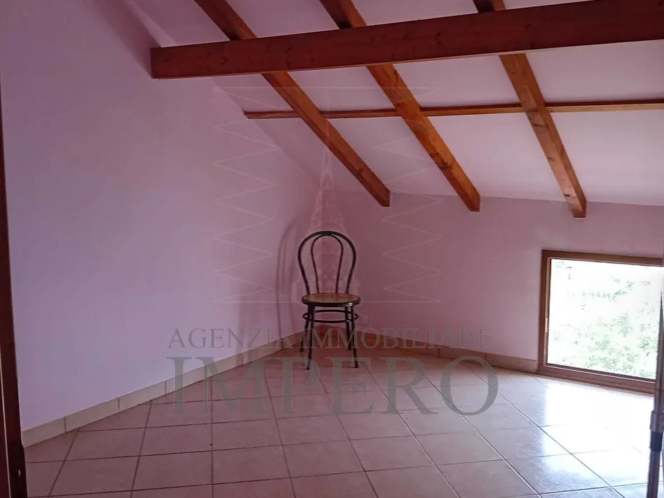 Villa i Dolceacqua, Imperia - foto 1