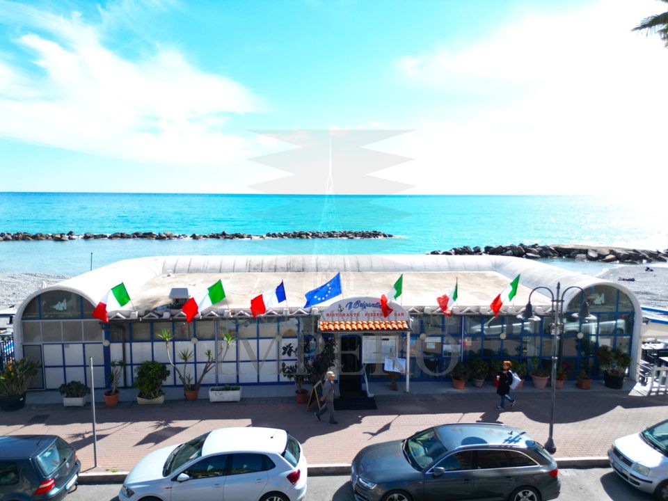 Erhvervsejendom i Ventimiglia, Imperia - foto 1
