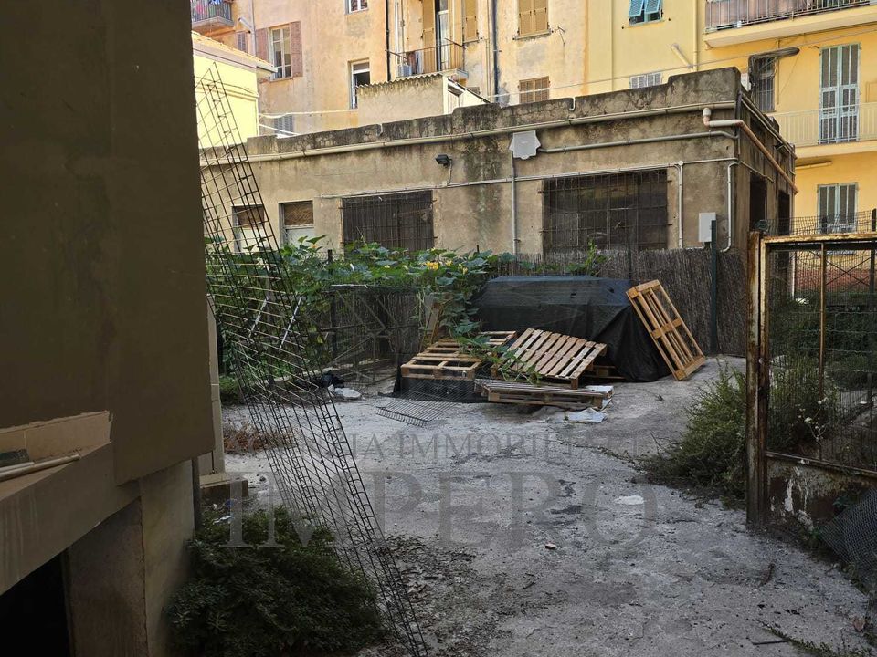 Erhvervsejendom i Ventimiglia, Imperia - foto 5
