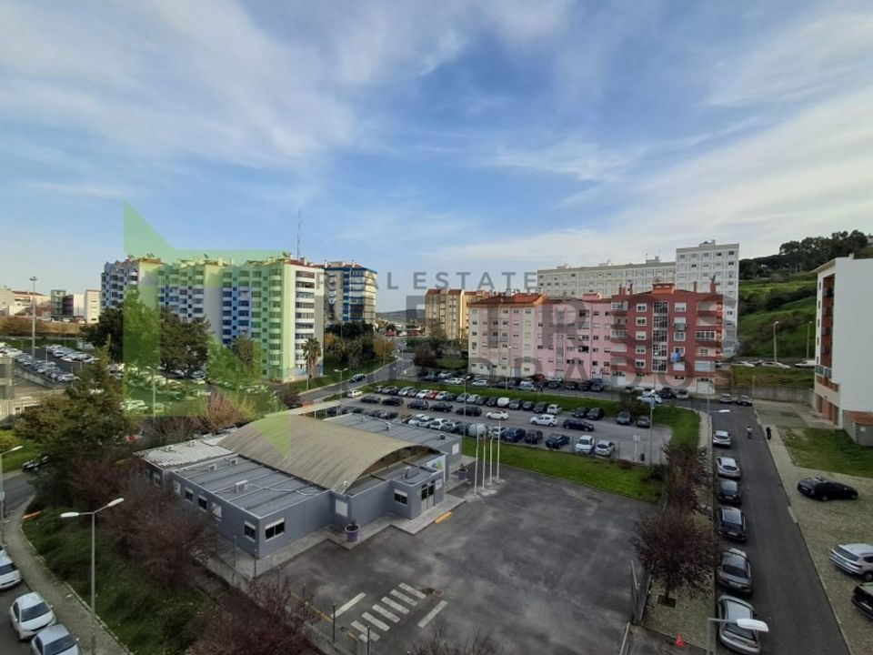 Lejlighed i Loures, Lisbon - foto 1