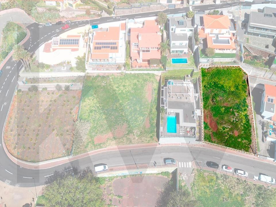 Helårsgrund i Santa Cruz, Madeira - foto 2