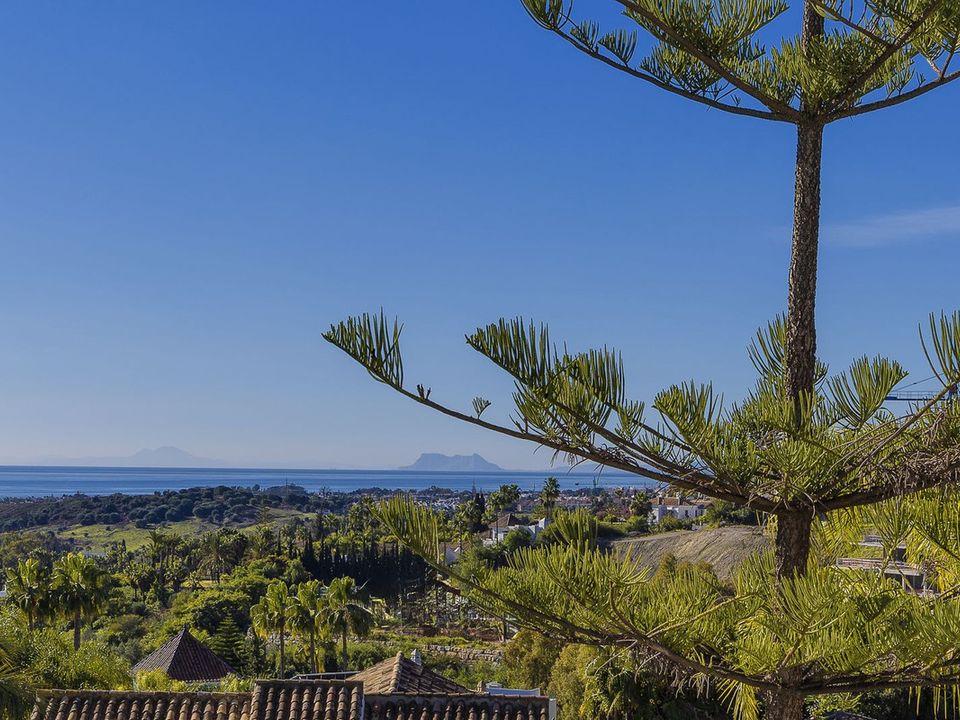 Villa i El Paraiso, Malaga - foto 5