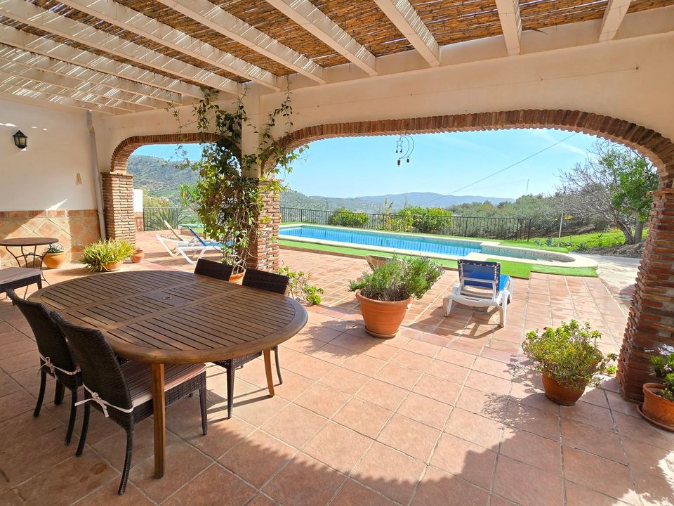 Villa i Alcaucin, Malaga - foto 4