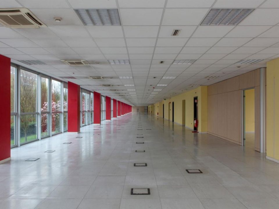 Erhvervsejendom i San Donato Milanese, Milan - foto 2