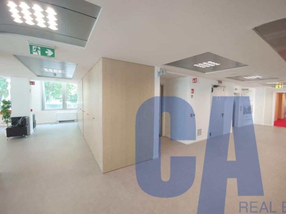 Erhvervsejendom i San Donato Milanese, Milan - foto 1