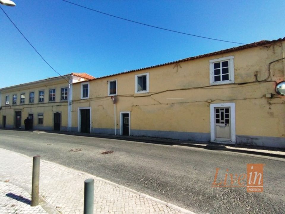Rækkehus i Santo Antao do Tojal, Lisbon - foto 1