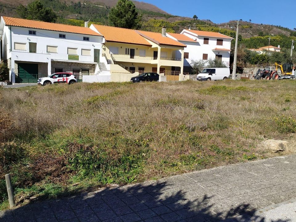 Helårsgrund i Vale Formoso e Aldeia do Souto, Castelo Branco - foto 1