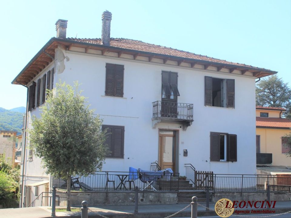 Lejlighed i Villafranca in Lunigiana, Massa and Carrara - foto 1