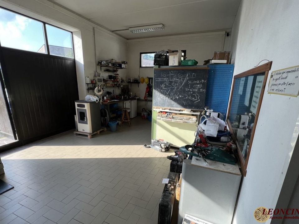 Erhvervsejendom i Pontremoli, Massa and Carrara - foto 4
