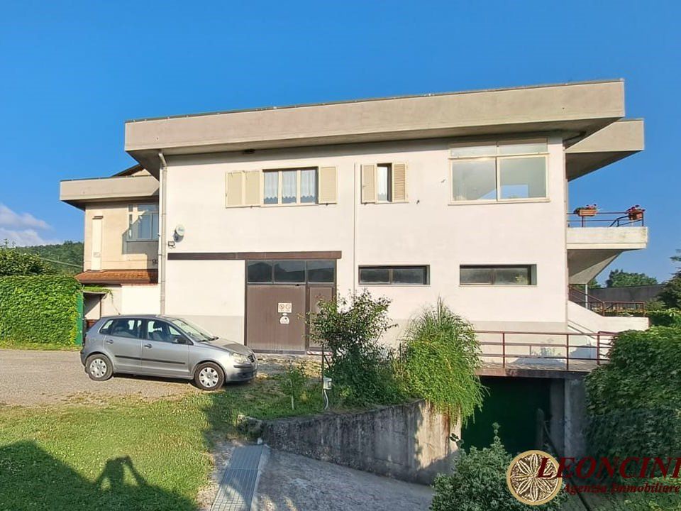 Erhvervsejendom i Pontremoli, Massa and Carrara - foto 5
