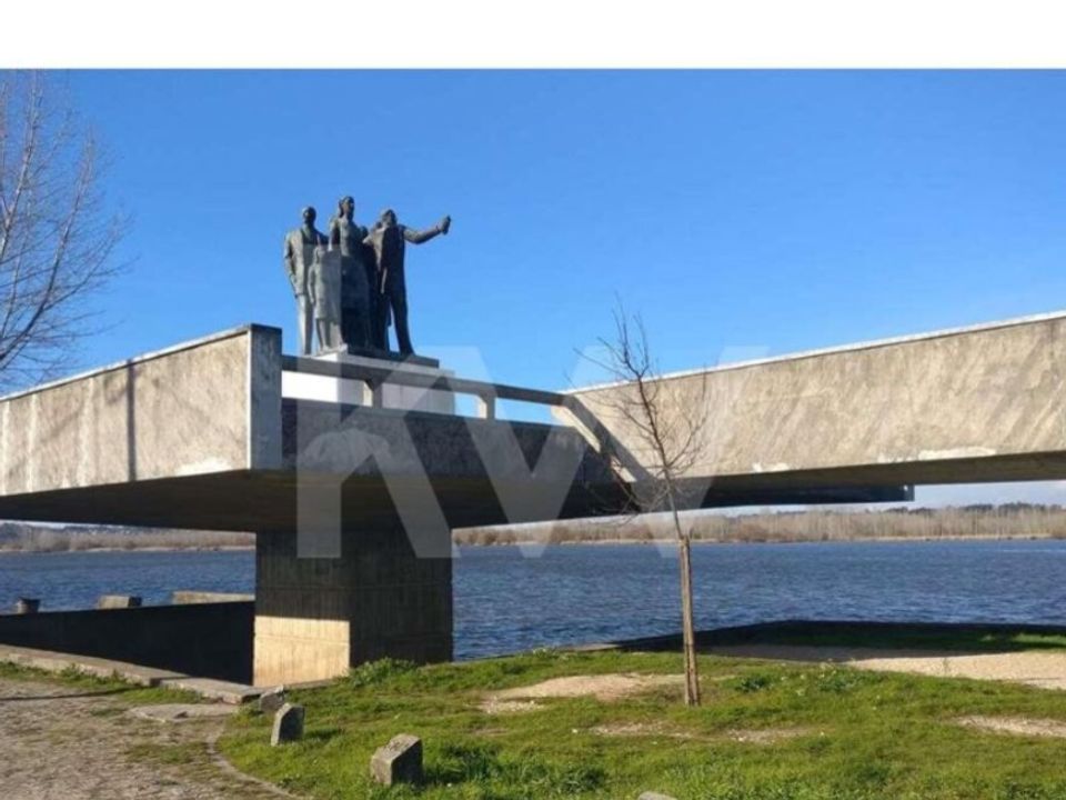 Helårsgrund i Fermentelos, Aveiro - foto 5