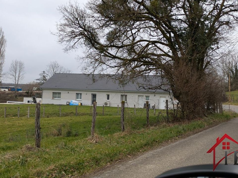Villa i Lons-le-Saunier, Jura - foto 1