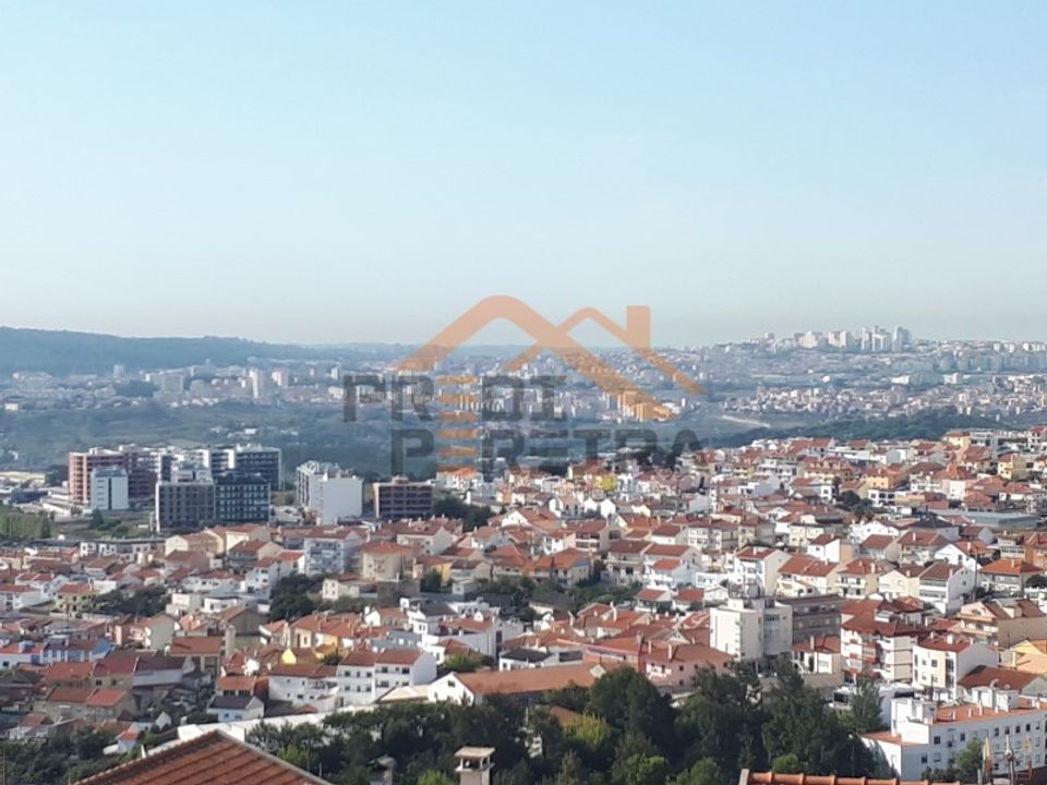 Helårsgrund i Odivelas, Lisbon - foto 1
