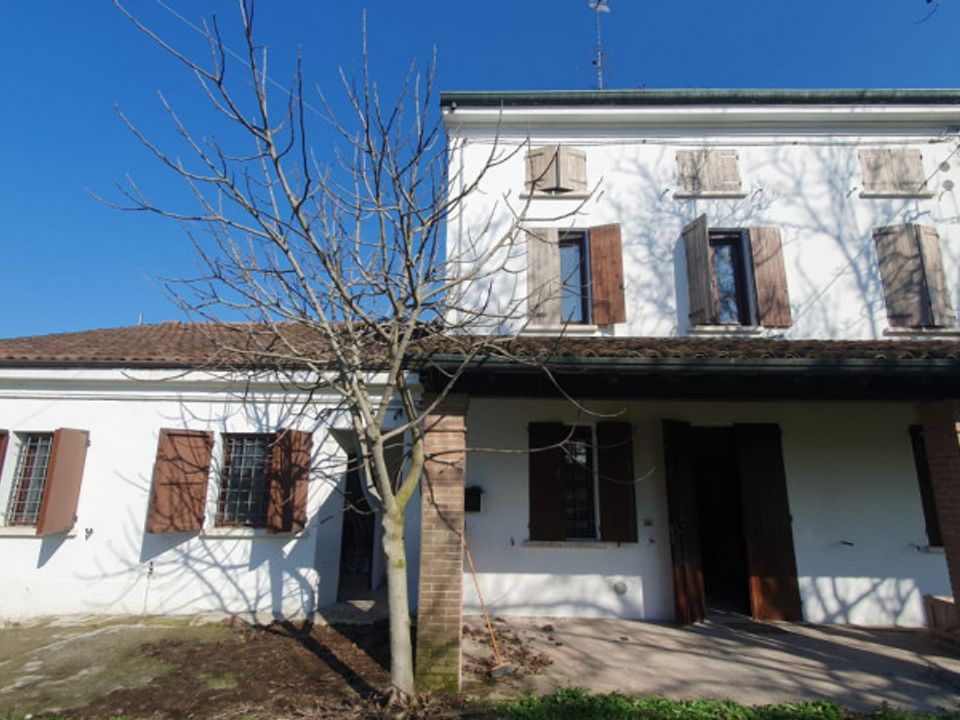 Villa i Concordia sulla Secchia, Modena - foto 1
