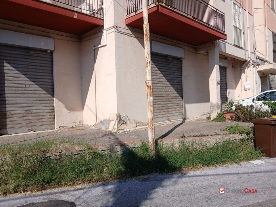 Erhvervsejendom i Messina, Messina - foto 1