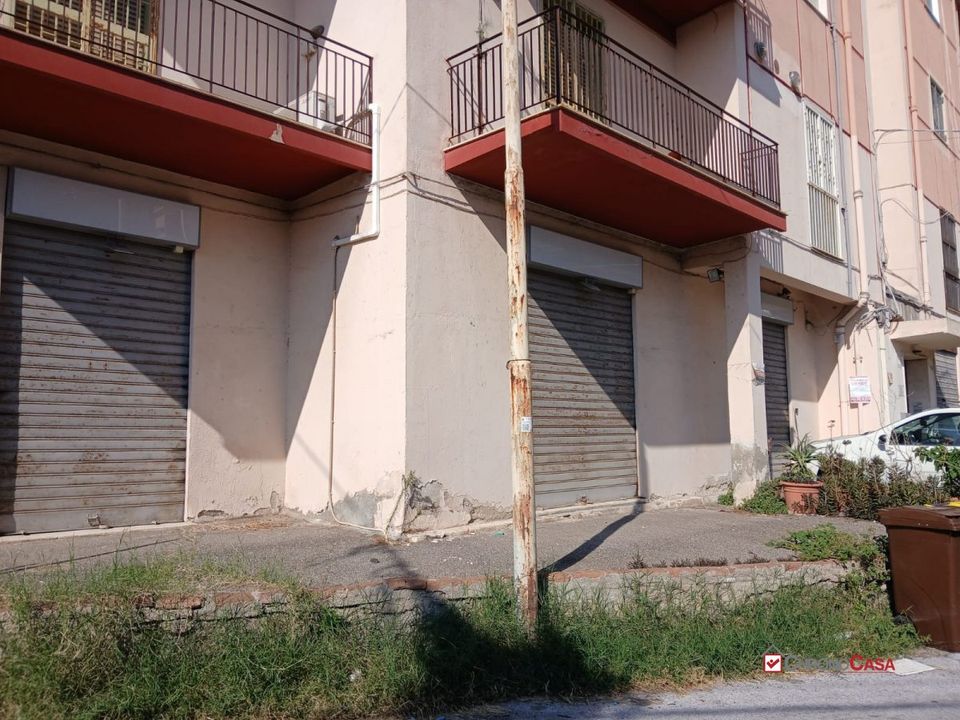 Erhvervsejendom i Messina, Messina - foto 2