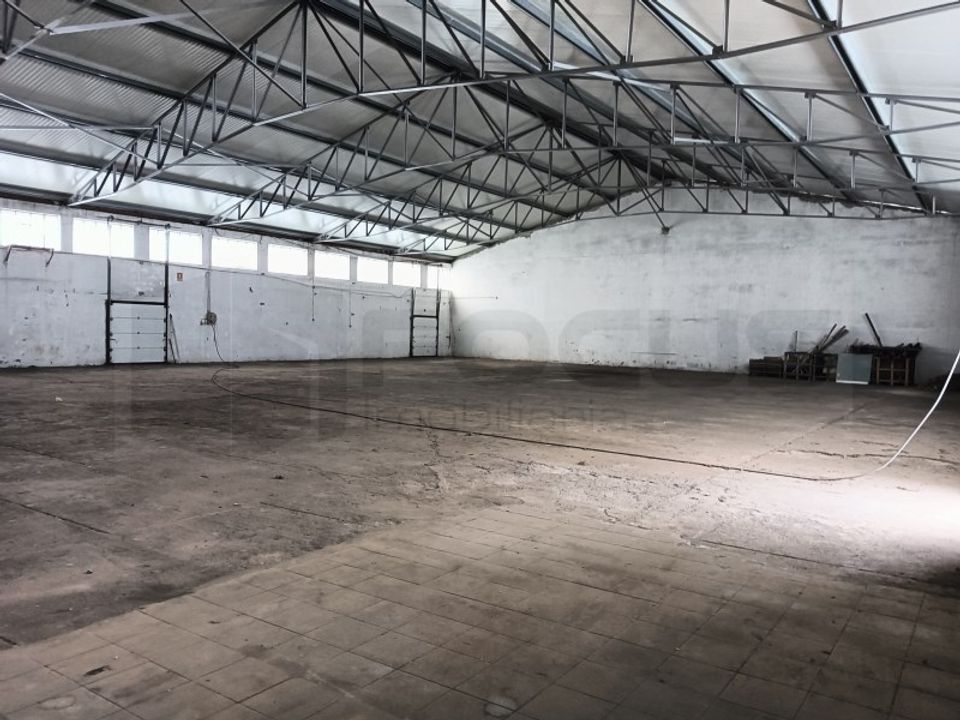 Erhvervsejendom i Albergaria-a-Velha, Aveiro - foto 1