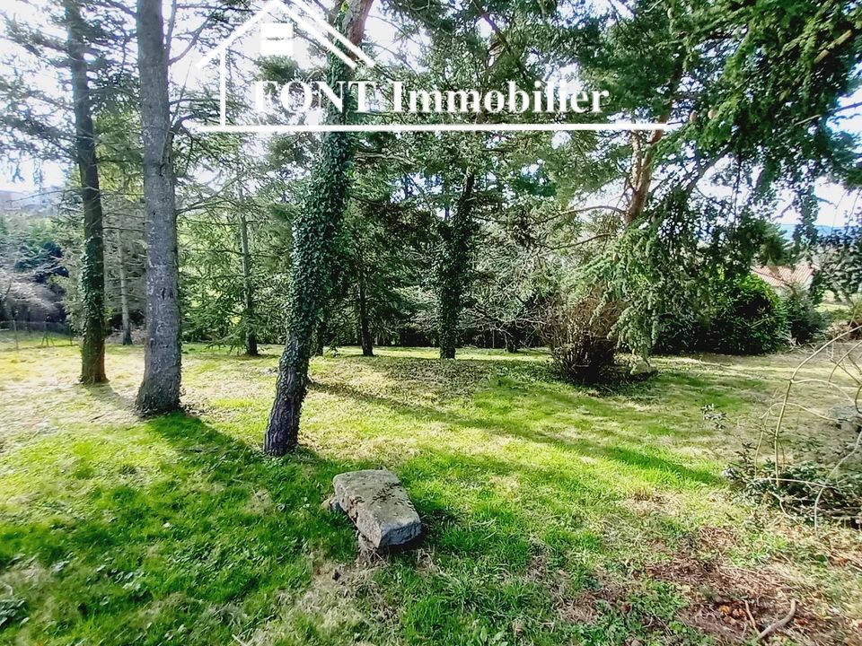 Tomt i Saint-Chamond, Loire - bilde 1