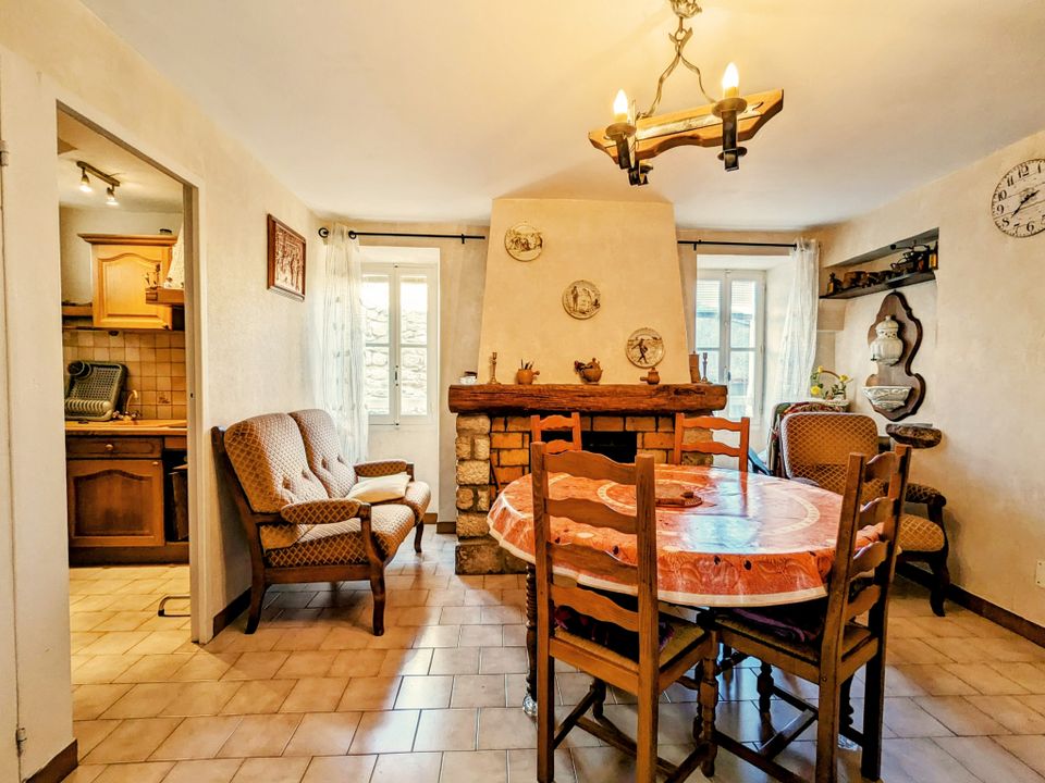 Landsbyhus i La Tour-sur-Orb, Herault - foto 1