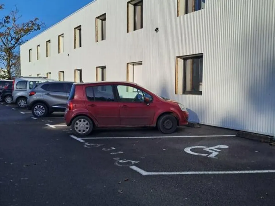 Erhvervsejendom i Cesson-Sévigné, Ille-et-Vilaine - foto 1