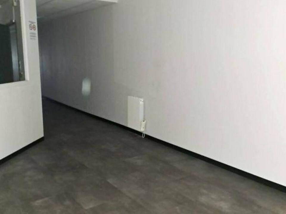 Erhvervsejendom i Cesson-Sévigné, Ille-et-Vilaine - foto 2
