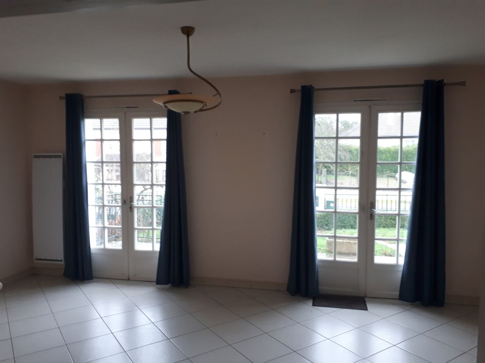 Villa in Les Ormes, Vienne - foto 3