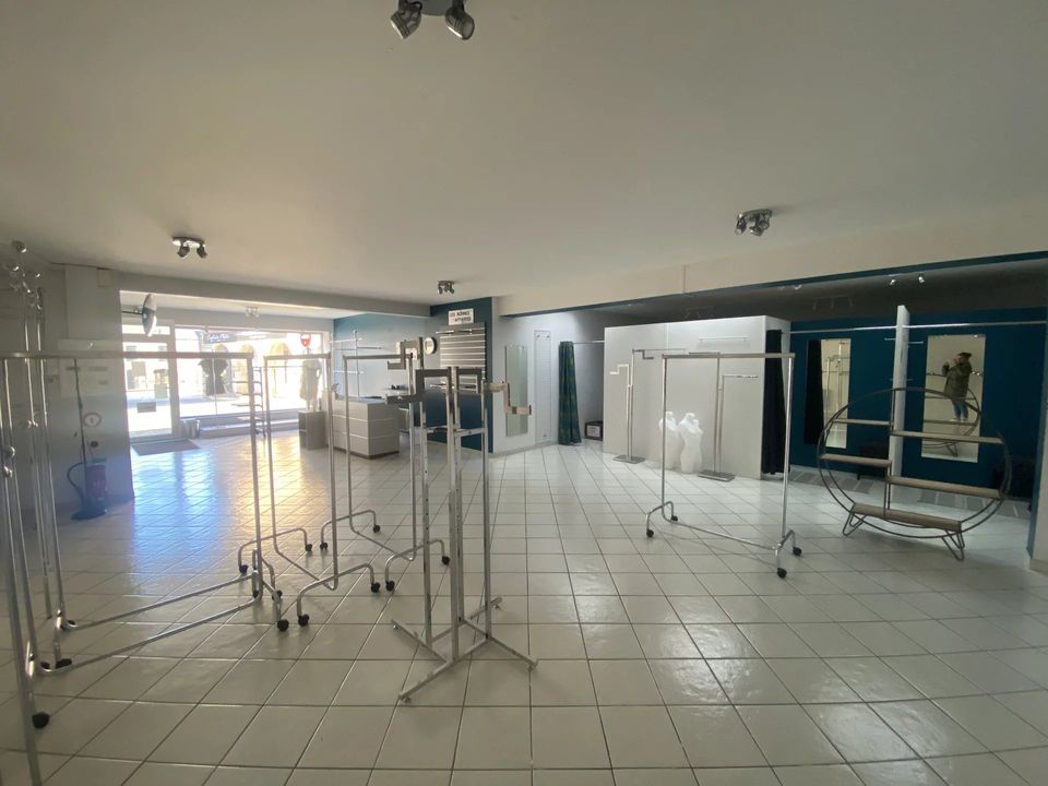 L'establiment comercial a Guer, Morbihan - foto 3