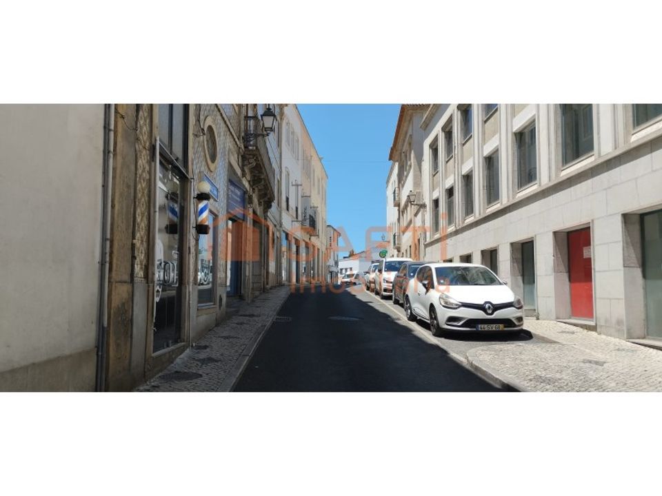 Erhvervsejendom i Torres Novas, Santarem - foto 3